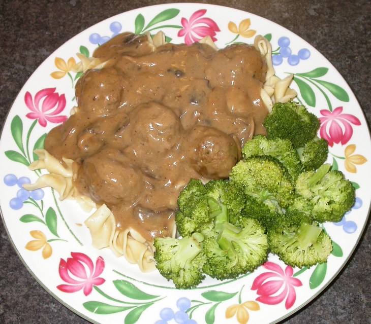 stroganoff-serving-suggestion